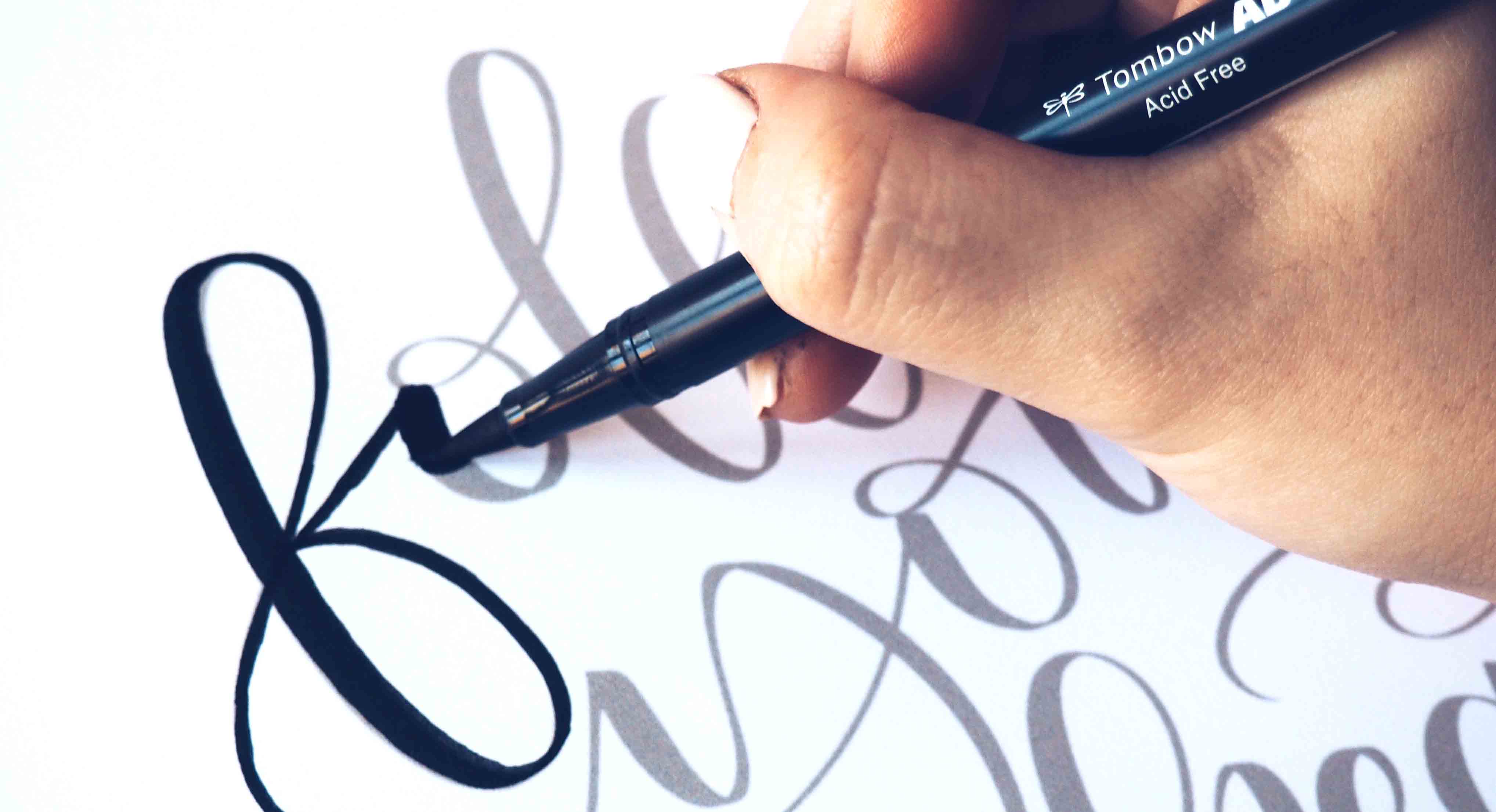 Abecedarios y plantillas gratuitos para practicar Lettering